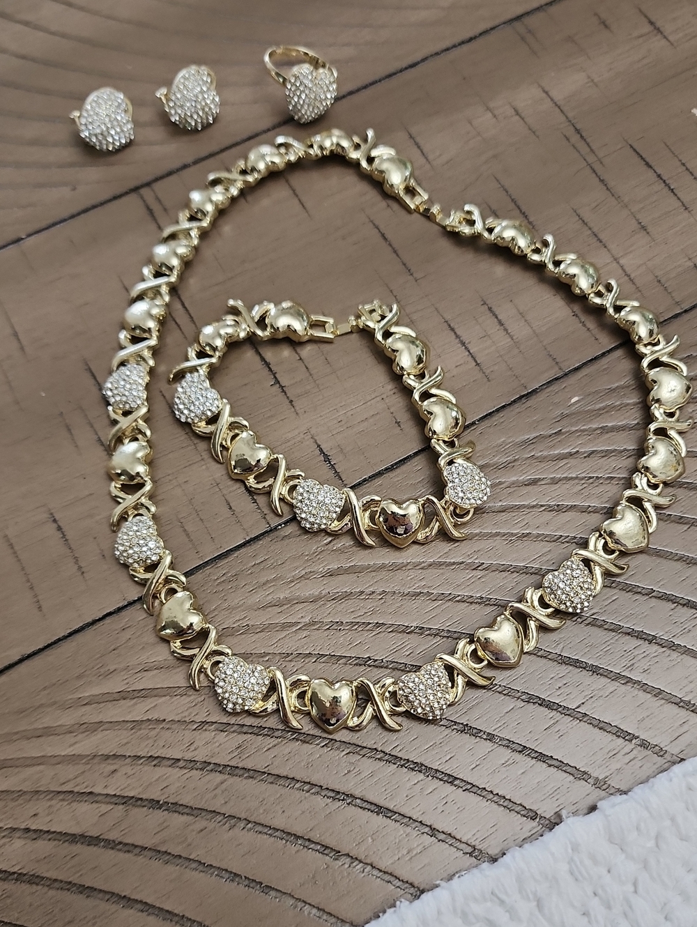 4pcs Women's Fashion Heart-Shaped Rhinestone Gold-Plated Pendant Necklace,